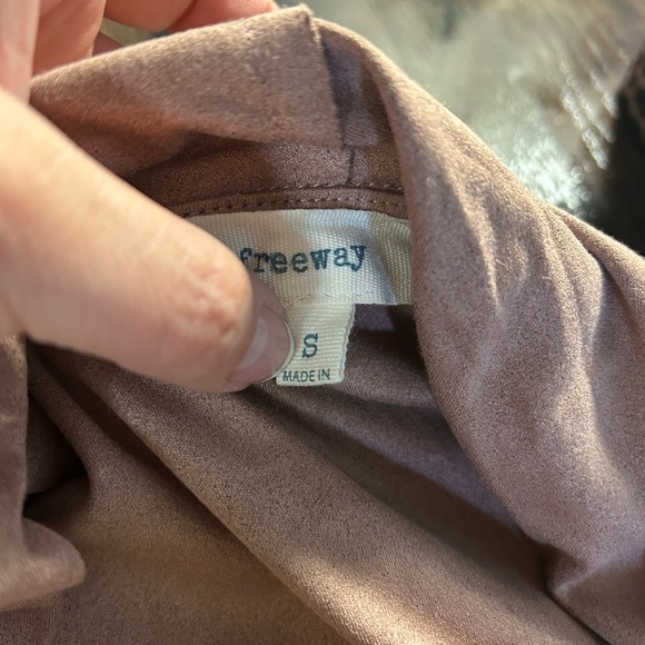 Rose colored polyester super soft Shaw jacket size small - Picture 2 of 5